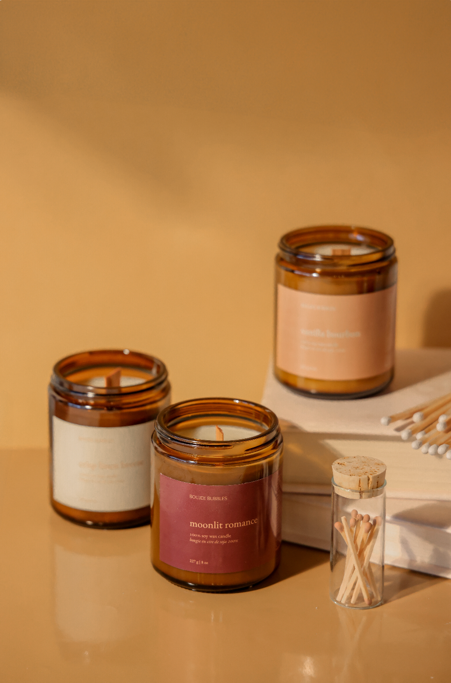 Crisp Linen Breeze Scented Candle